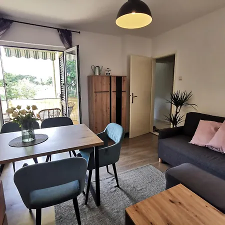 Summer Escape By Interhome Ровинь